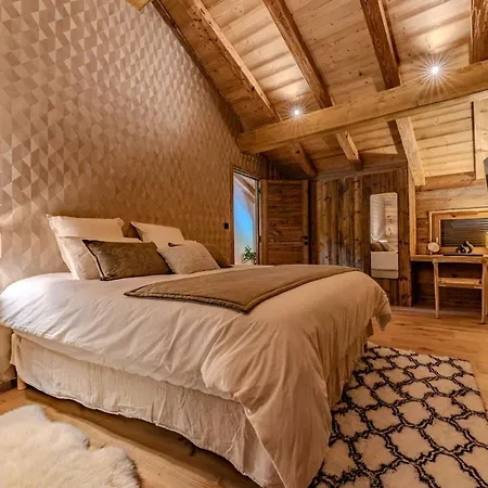 Luxurious With Sauna & Jacuzzi In With Parking メジェーヴ