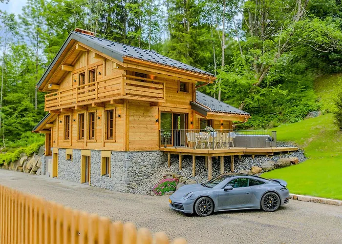 シャレー Luxurious With Sauna & Jacuzzi In With Parking