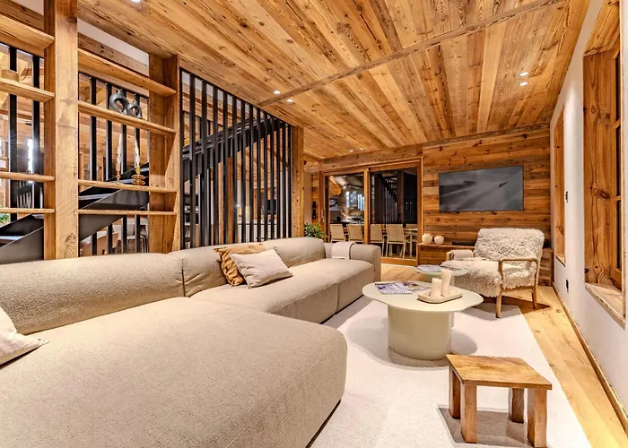 Luxurious With Sauna & Jacuzzi In With Parking * メジェーヴ