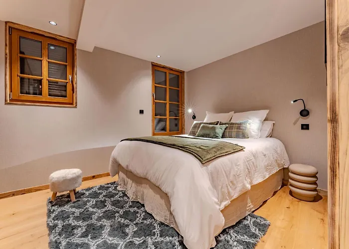 Luxurious With Sauna & Jacuzzi In With Parking シャレー メジェーヴ