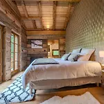 Luxurious With Sauna & Jacuzzi In With Parking Horská chata *
