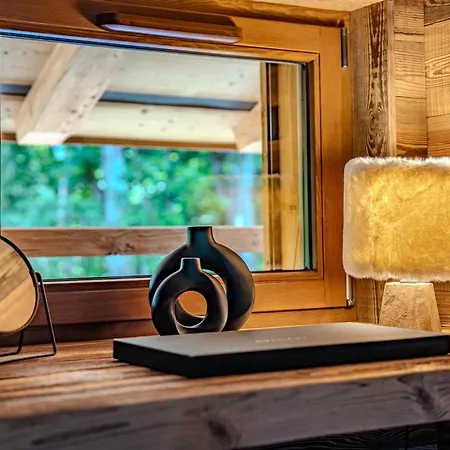 Luxurious With Sauna & Jacuzzi In With Parking *