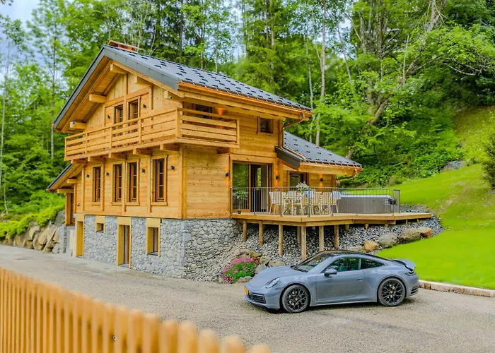 Luxurious With Sauna & Jacuzzi In With Parking Horská chata