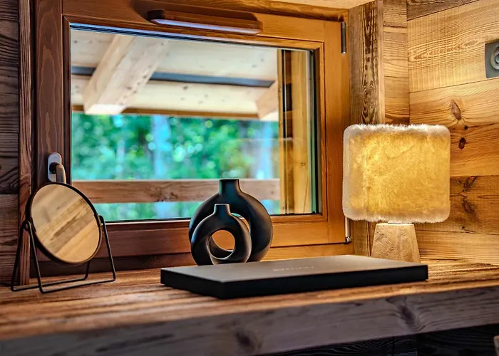 Luxurious With Sauna & Jacuzzi In With Parking *